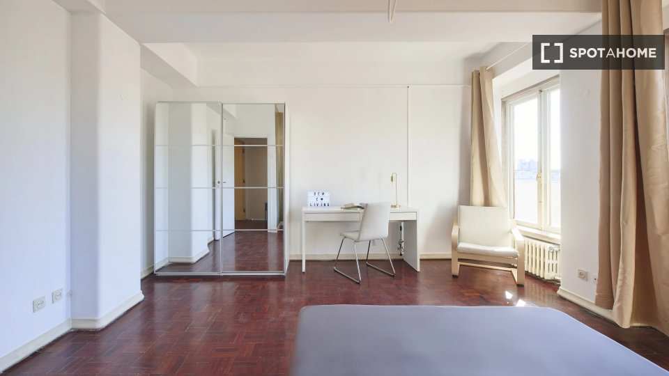 Double room Lisbon, 7 beds — photo 4