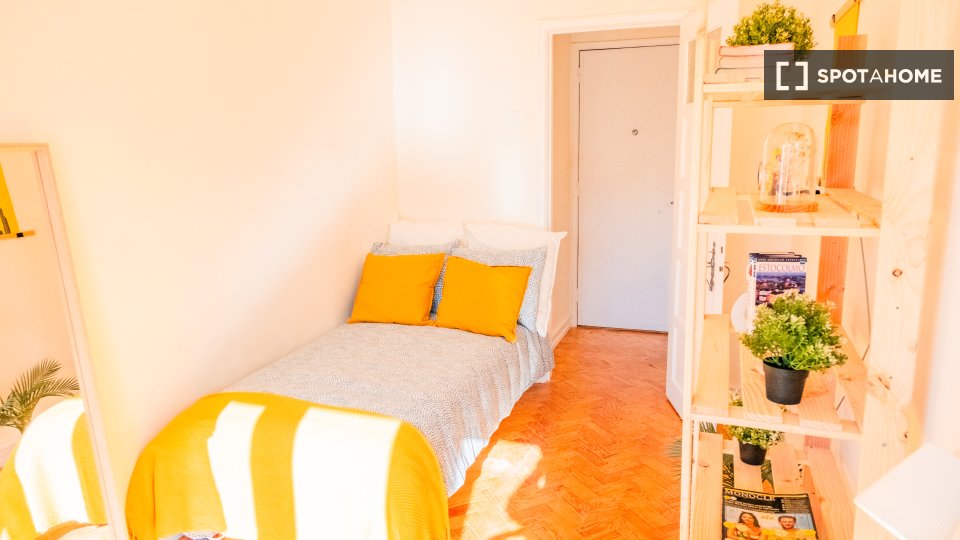 Double room Lisbon, 7 beds — photo 3