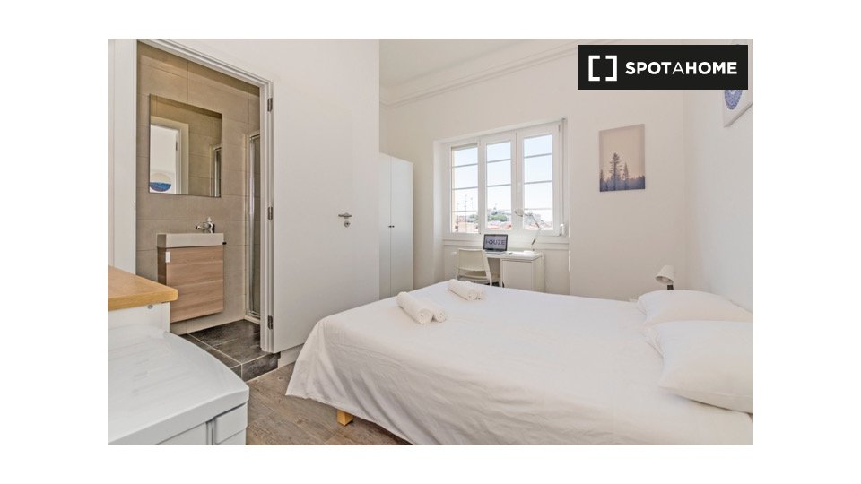 Double room Lisbon, 11 beds — photo 5