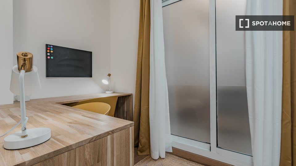 Double room Barcelona, 6 beds, 120m² — photo 104