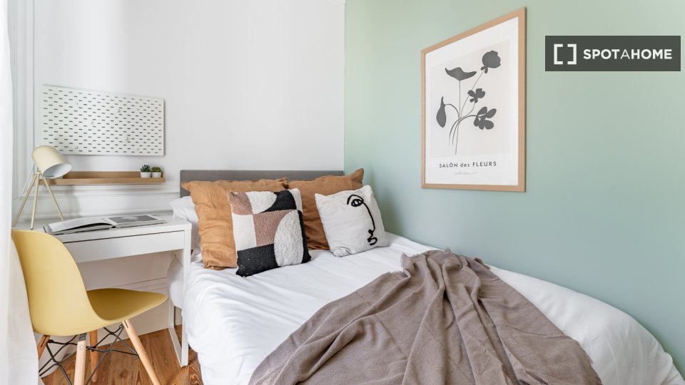 Double room Madrid, 10 beds, 173m² — photo 64