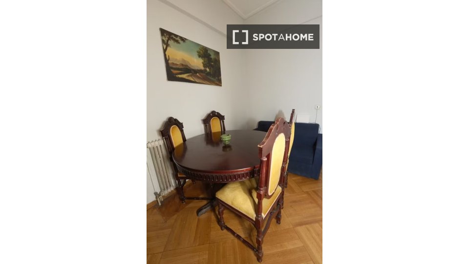 Double room Athens, 4 beds — photo 13
