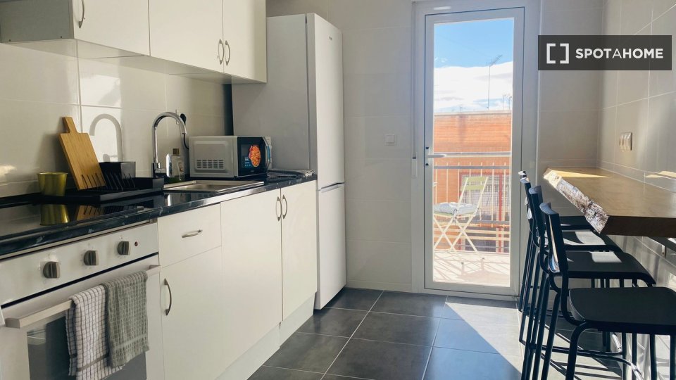 Double room Madrid, 4 beds — photo 6