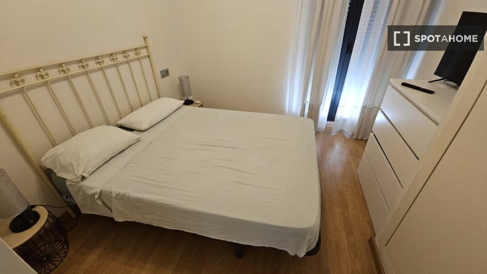 Apartment Seville, 2 beds — photo 19