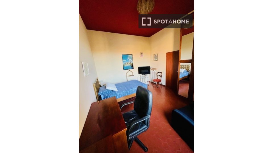 Double room Bologna, 3 beds — photo 7
