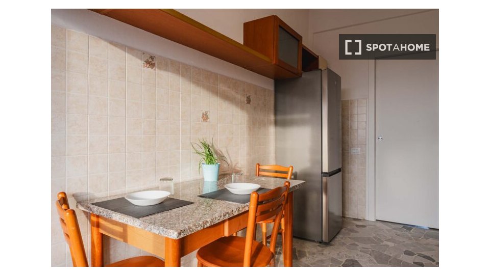Double room Milan, 2 beds — photo 19