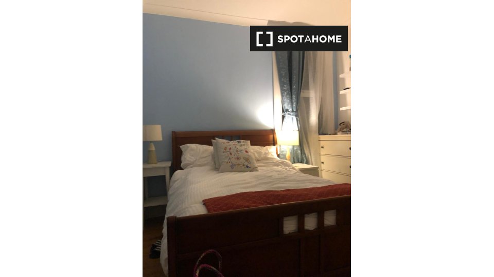 Double room London, 2 beds — photo 1