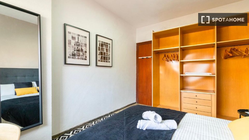 Double room Barcelona, 5 beds, 100m² — photo 27