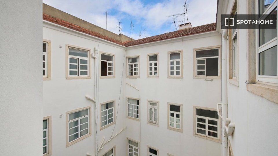 Double room Lisbon, 7 beds — photo 4