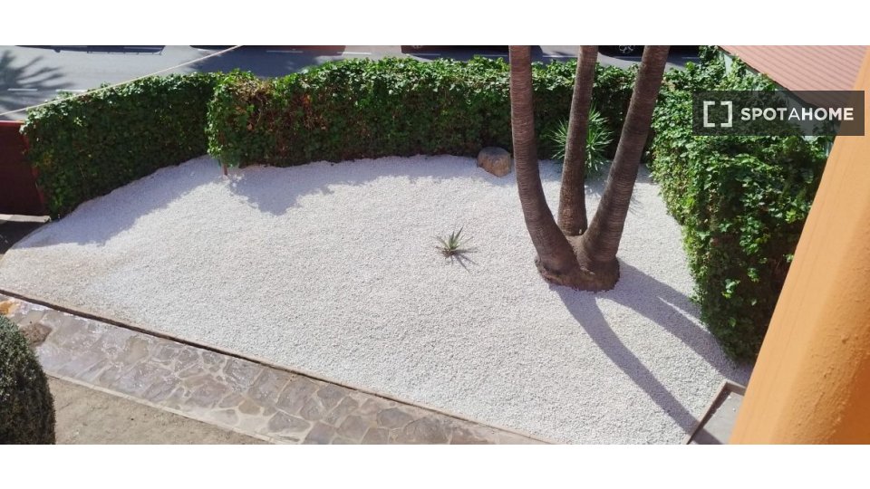 Apartment Alicante, 2 beds, 80m² — photo 15