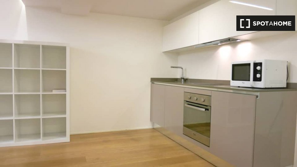 Apartment Milan, 1 bed, 90m² — photo 9
