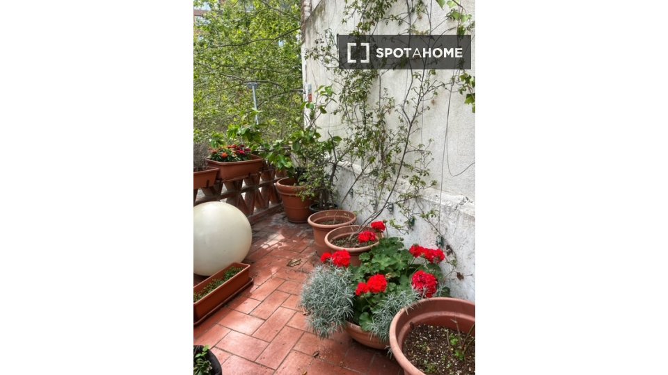 Double room Barcelona, 1 bed, 30m² — photo 3