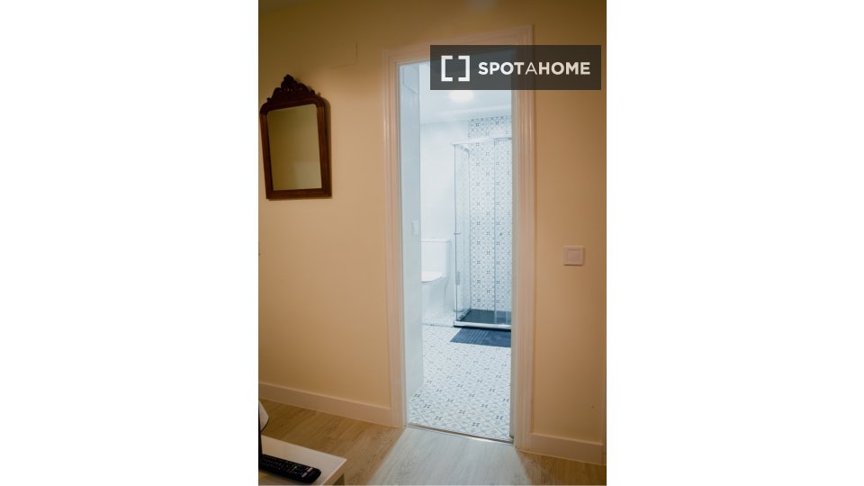 Apartamento de 1 dormitorio en alquiler en Palacio, Madrid