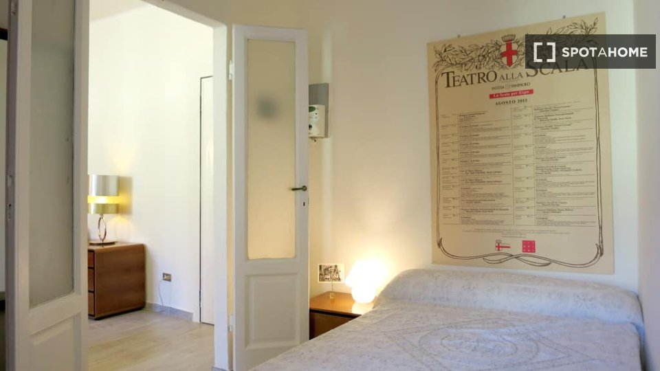 Apartment Milan, 1 bed, 45m² — photo 2