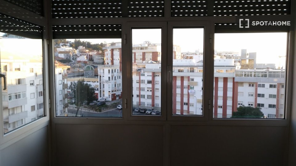 Apartment mono Lisbon, 55m² — photo 1