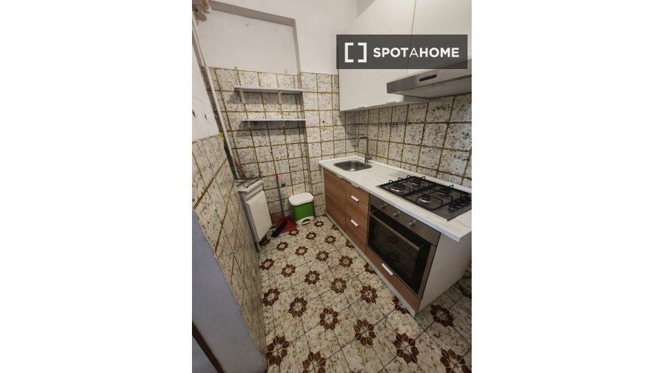Double room Turin, 3 beds — photo 4
