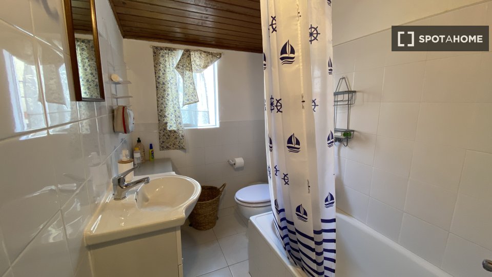 Apartment mono Lisbon, 35m² — photo 4
