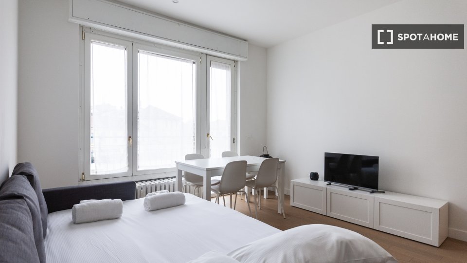 Apartment Milan, 1 bed, 59m² — photo 3