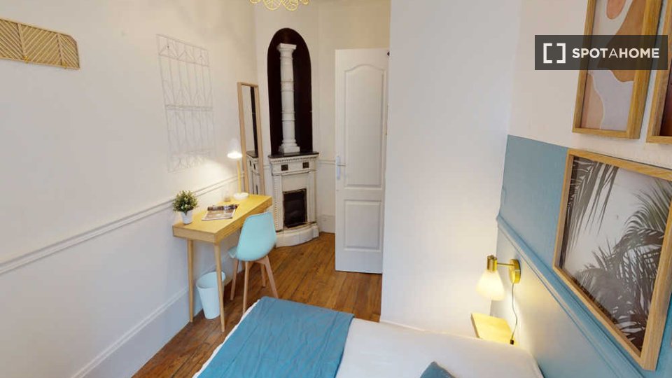 Double room Paris, 9 beds, 160m² — photo 30