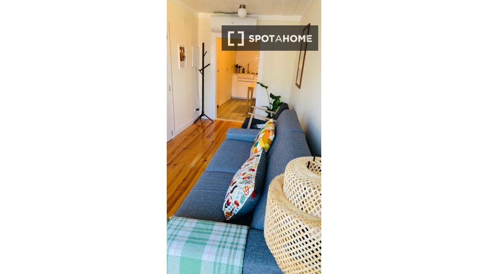 Apartment mono Lisbon, 35m² — photo 8