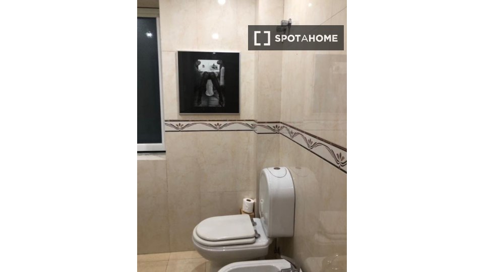 Double room Lisbon, 6 beds, 150m² — photo 8