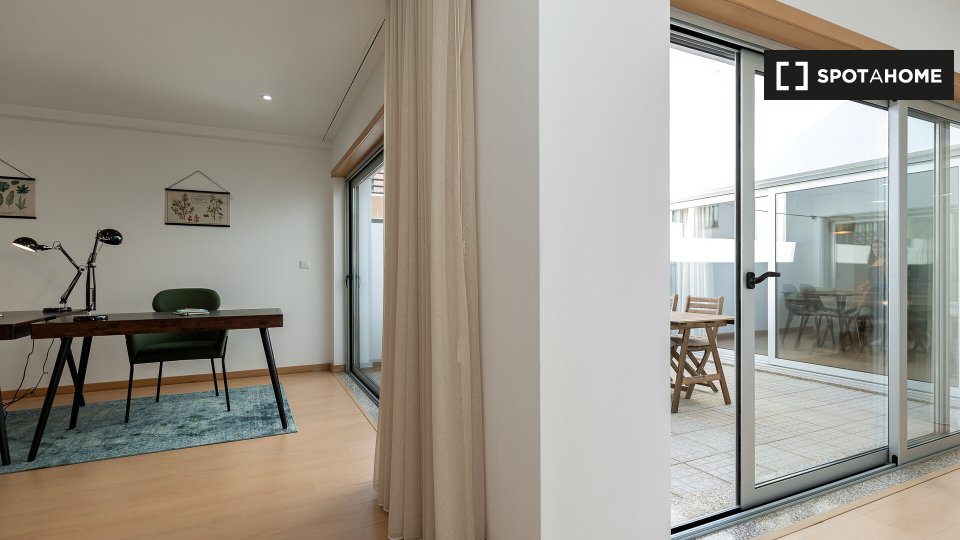 Apartment Porto, 2 beds, 119m² — photo 8