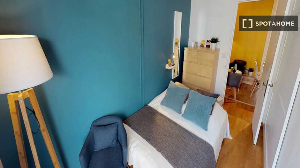 Double room Lille, 4 beds, 80m² — photo 11