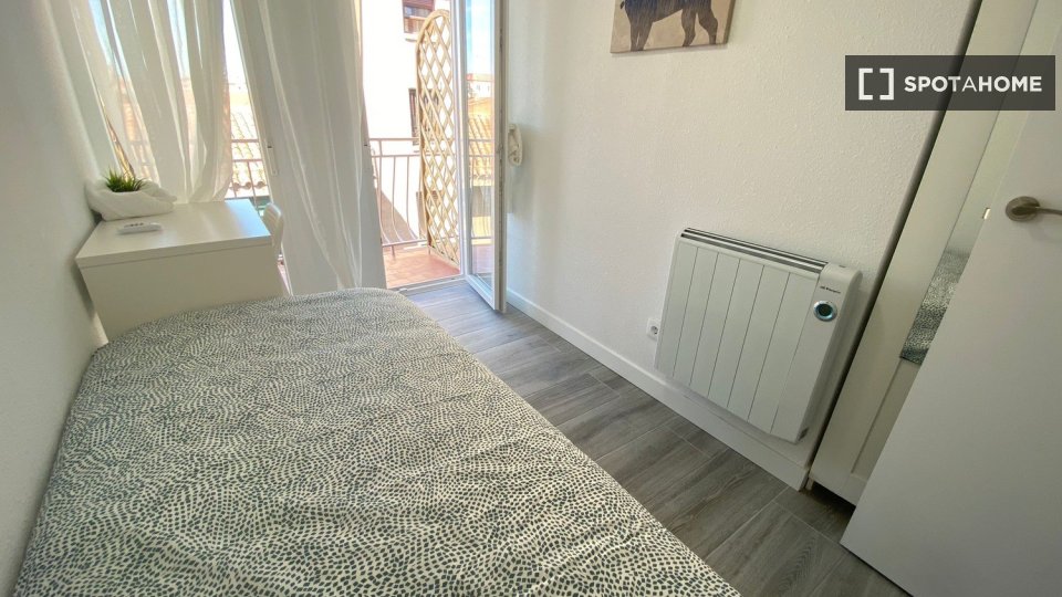 Double room Madrid, 7 beds — photo 14