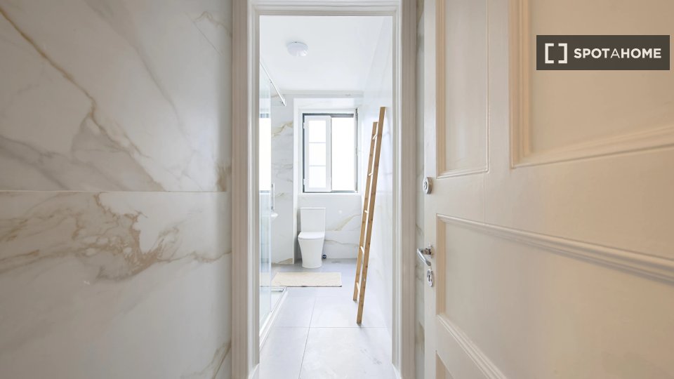 Double room Lisbon, 10 beds — photo 18