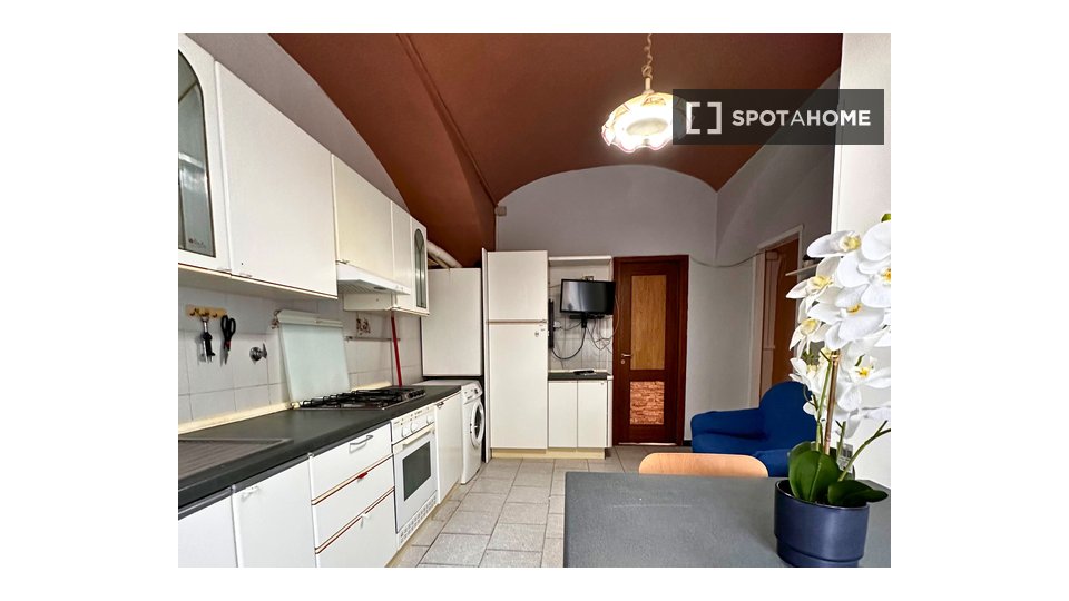 Double room Turin, 3 beds — photo 23