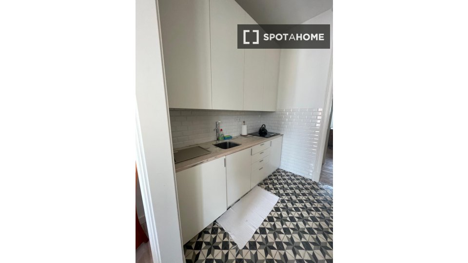 Apartment Lisbon, 2 beds — photo 15