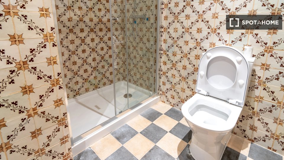 Double room Lisbon, 9 beds — photo 5