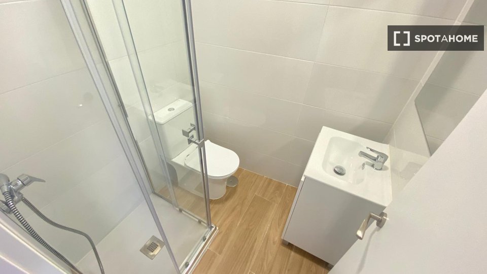 Chambre double Madrid, 5 chambres — photo 2