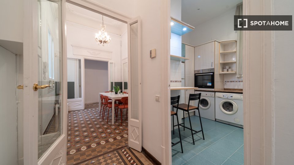 Double room Barcelona, 8 beds, 190m² — photo 8
