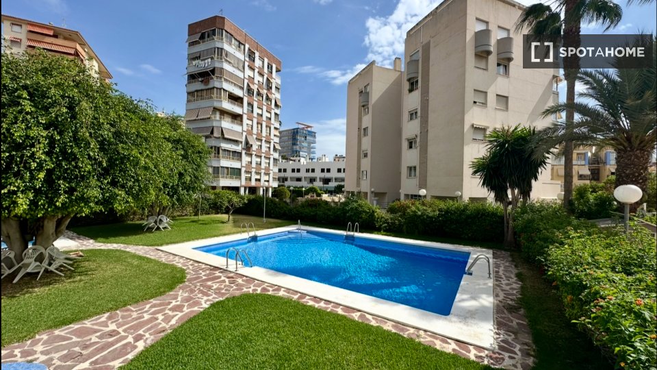 Apartment Alicante, 2 beds, 75m² — photo 11