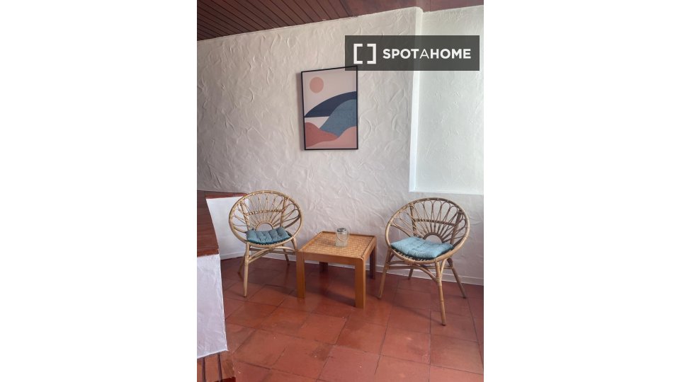 Apartment Lisbon, 2 beds — photo 17