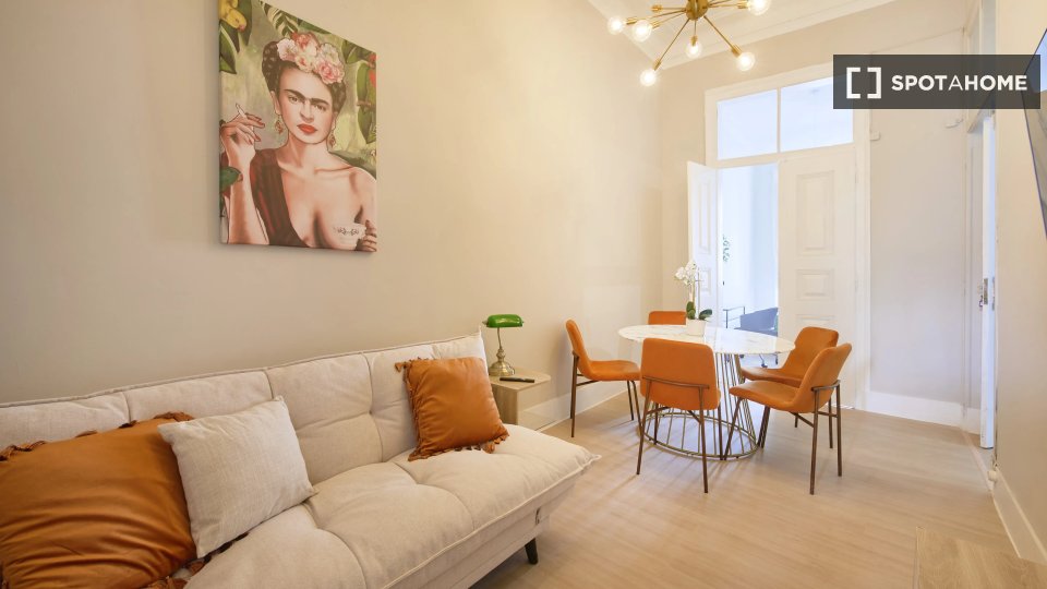 Double room Lisbon, 9 beds — photo 17