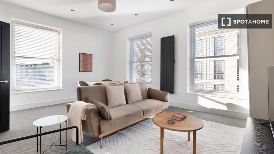 Apartment London, 2 beds — photo 10