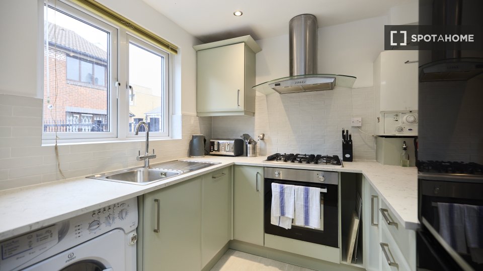 Apartment London, 2 beds, 58m² — photo 15