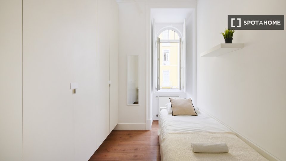 Double room Lisbon, 9 beds — photo 4