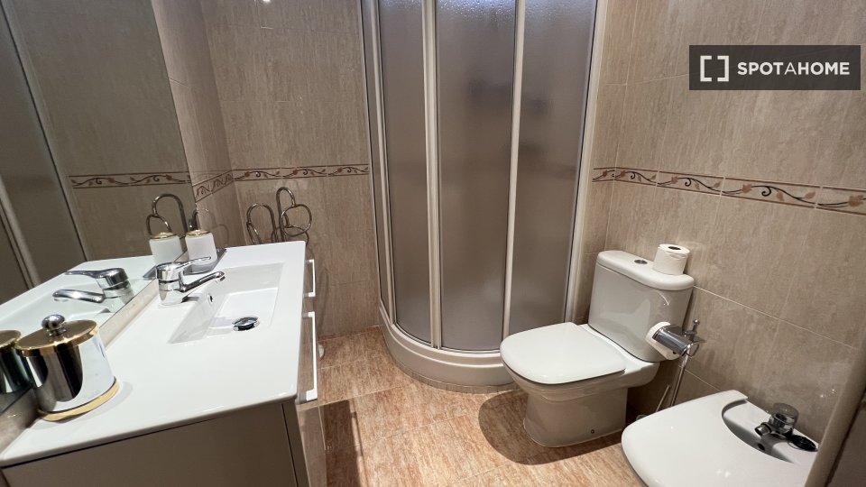 Apartment Madrid, 2 beds — photo 14