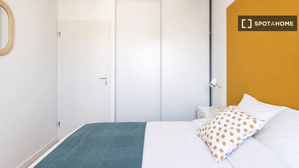 Chambre double Paris, 4 chambres — photo 29