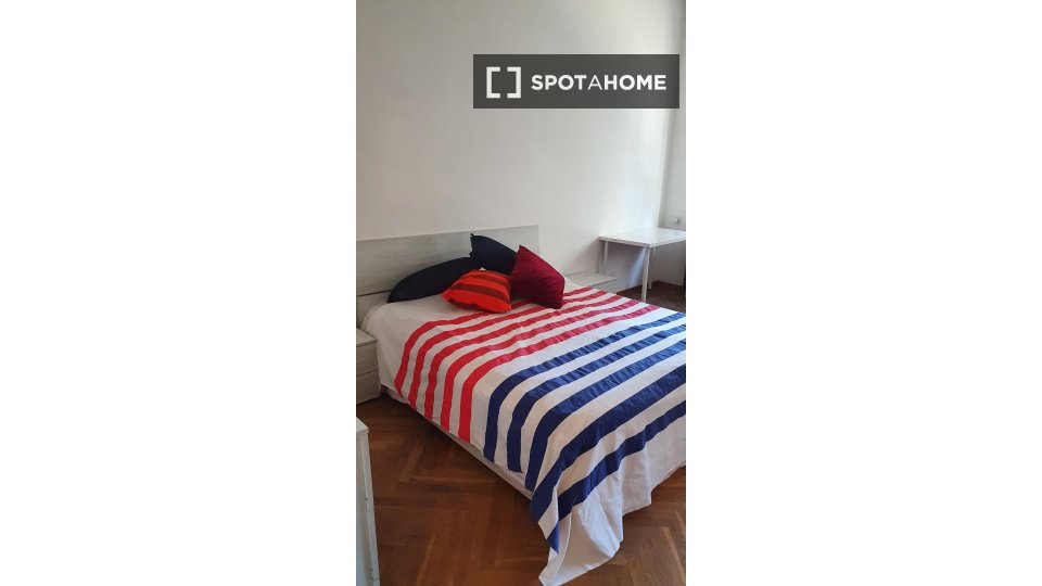 Double room Turin, 6 beds, 182m² — photo 1