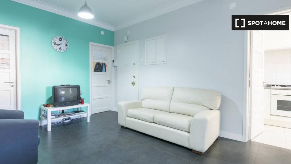 Double room Lisbon, 4 beds, 160m² — photo 5