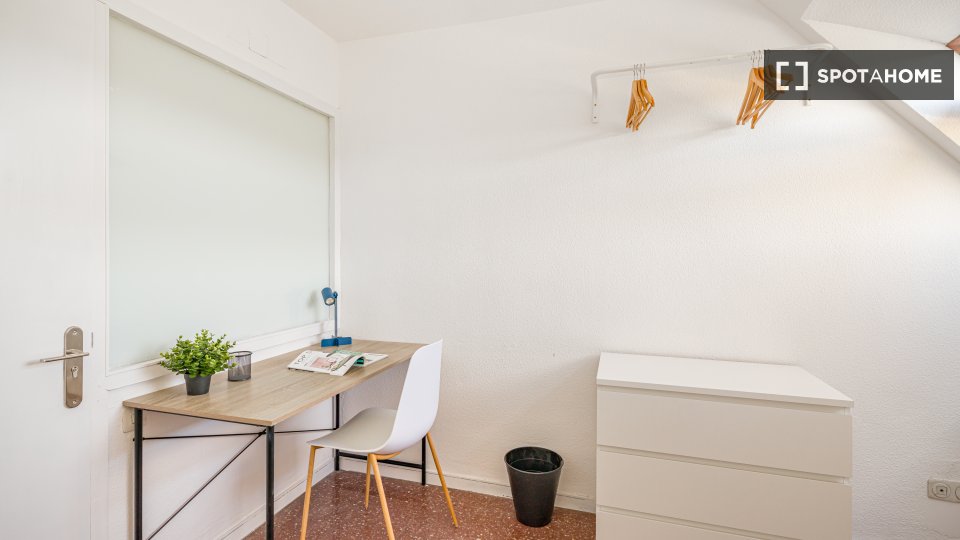 Double room Madrid, 17 beds — photo 4