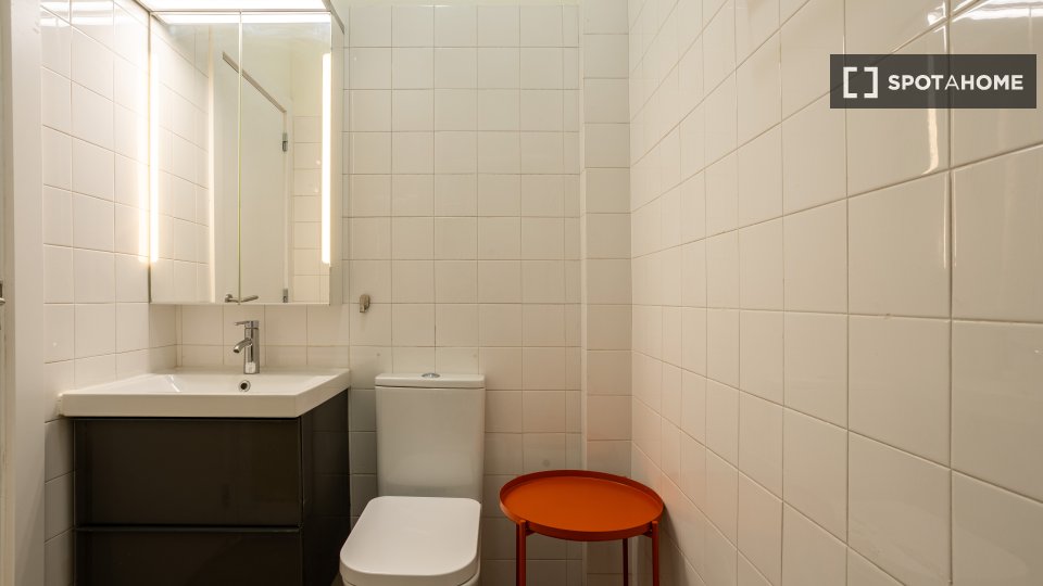 Apartment mono Lisbon, 30m² — photo 2