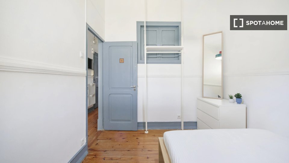 Double room Lisbon, 4 beds — photo 3