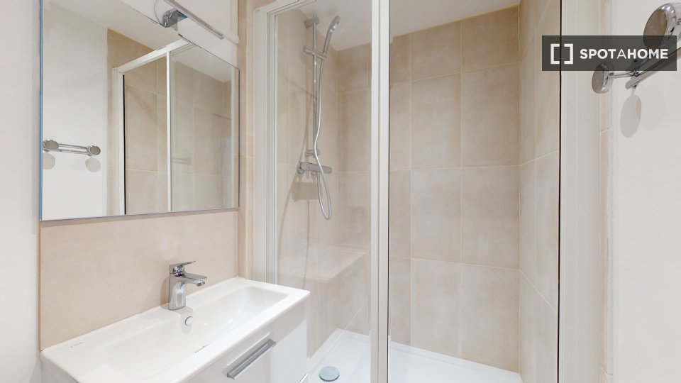 Double room Paris, 12 beds — photo 16