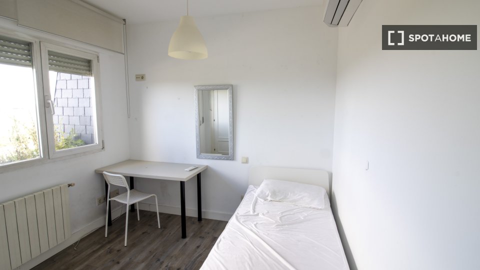 Double room Madrid, 15 beds — photo 7