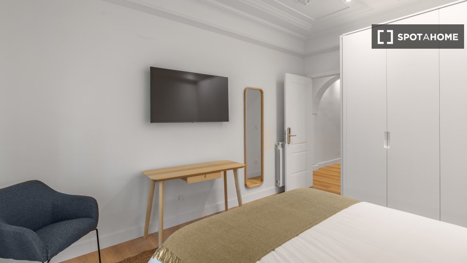 Habitación en piso de 6 habitaciones en Gros, San Sebastián